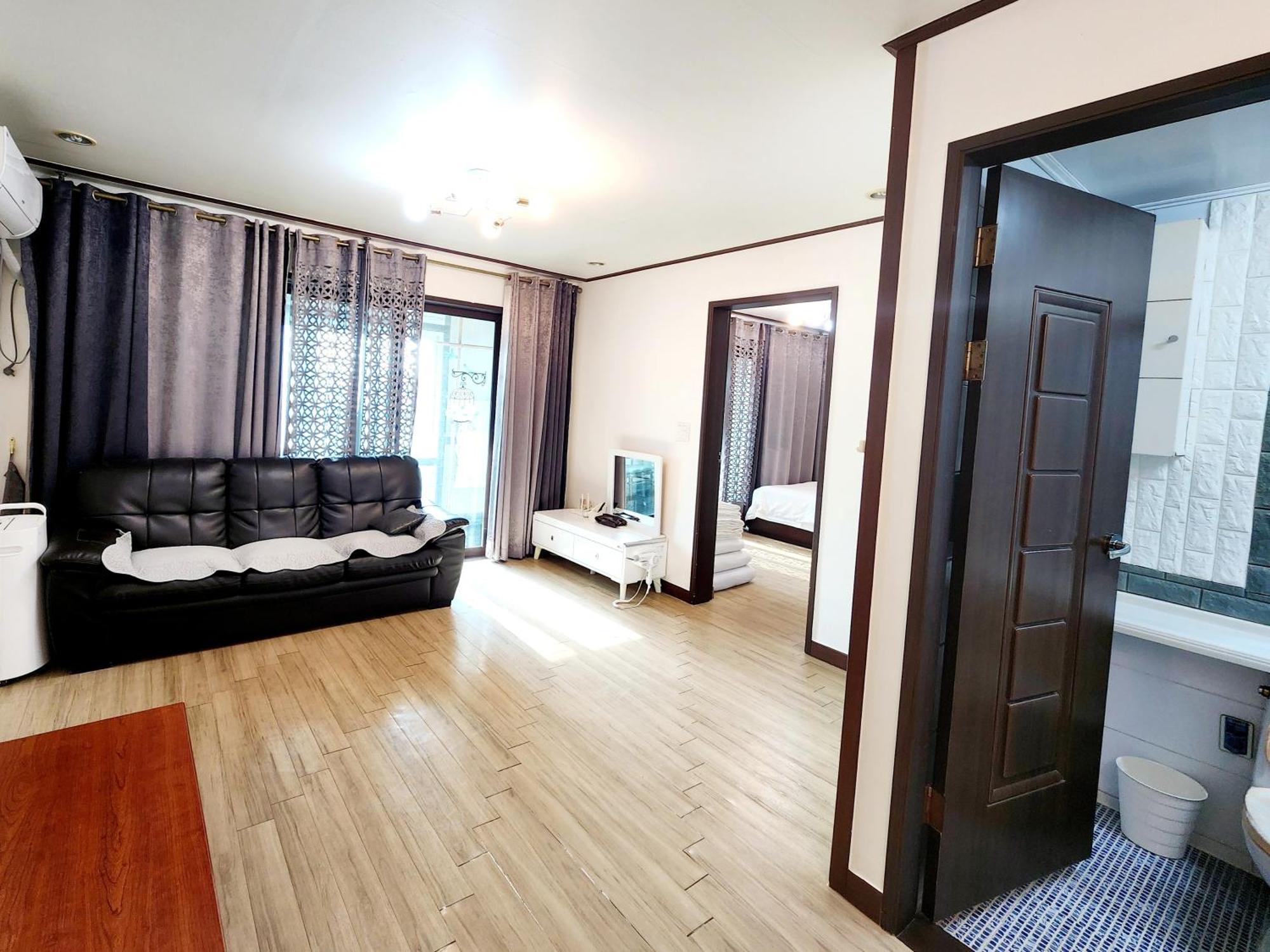 Preun Jeju Pension Seogwipo Bagian luar foto