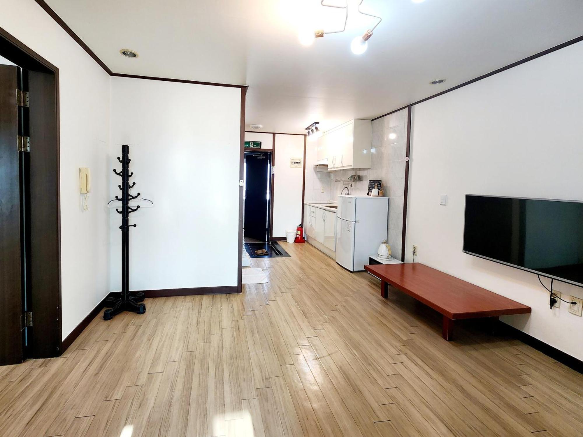 Preun Jeju Pension Seogwipo Bagian luar foto