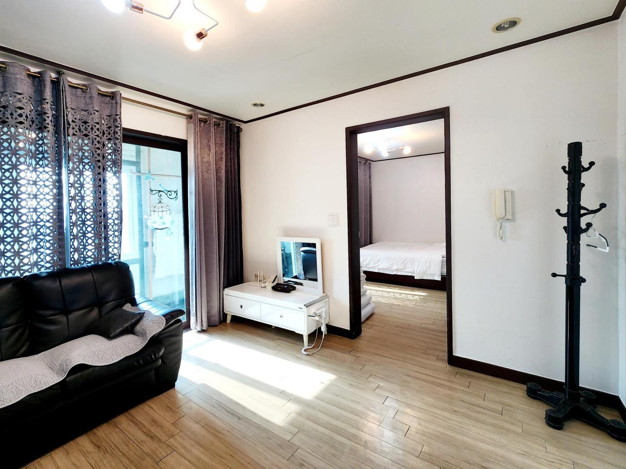 Preun Jeju Pension Seogwipo Bagian luar foto