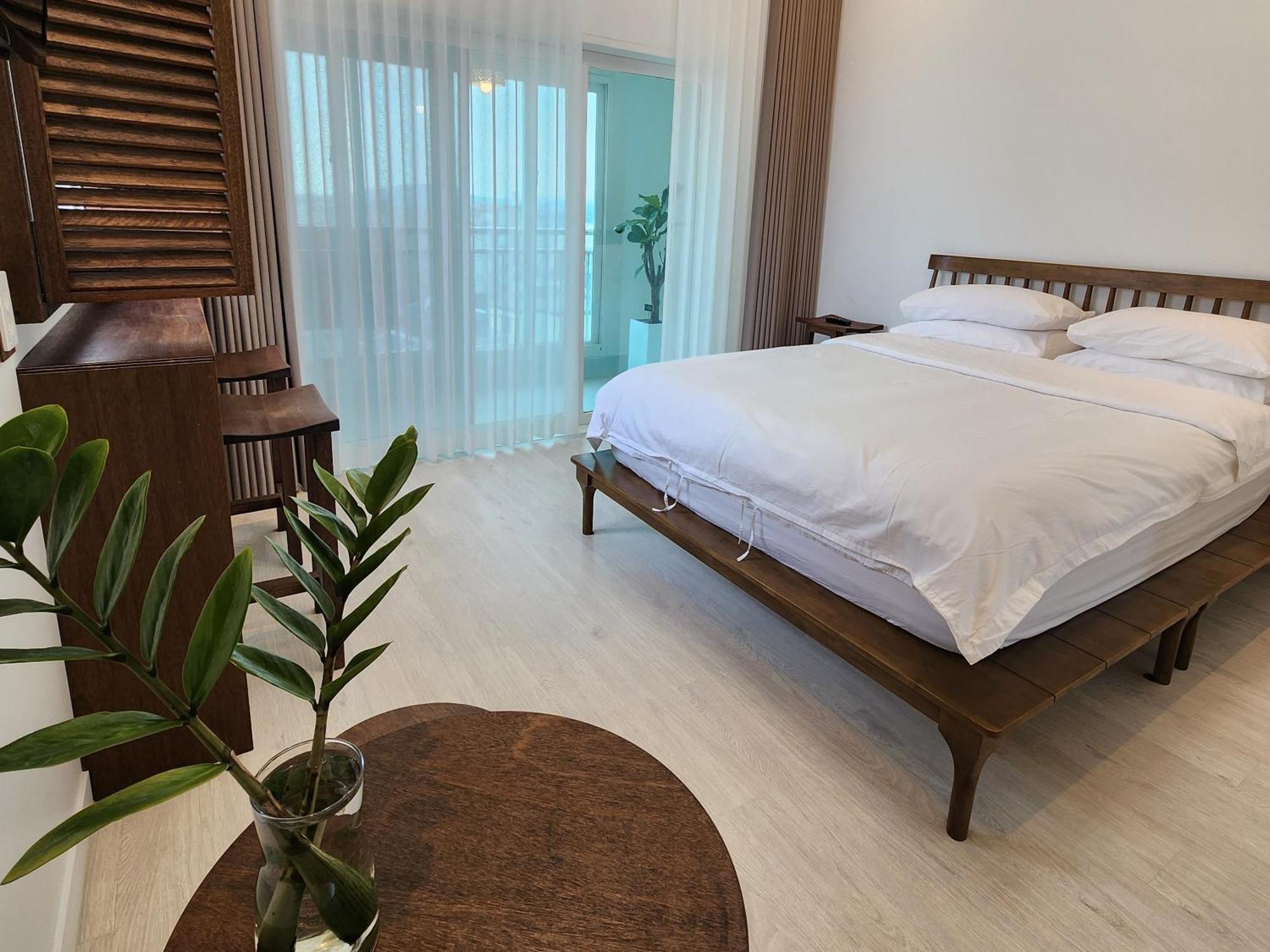 Preun Jeju Pension Seogwipo Bagian luar foto