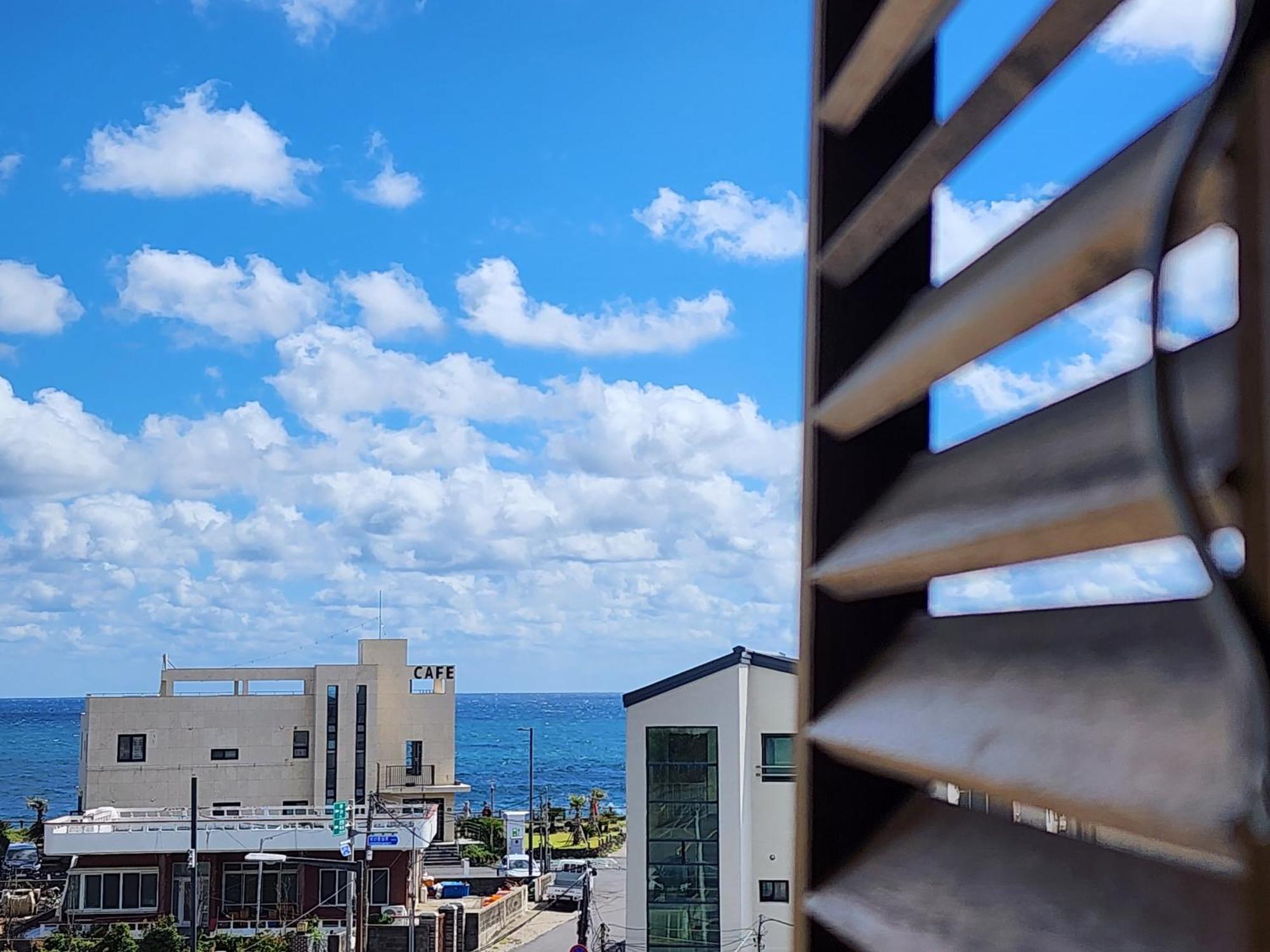 Preun Jeju Pension Seogwipo Bagian luar foto