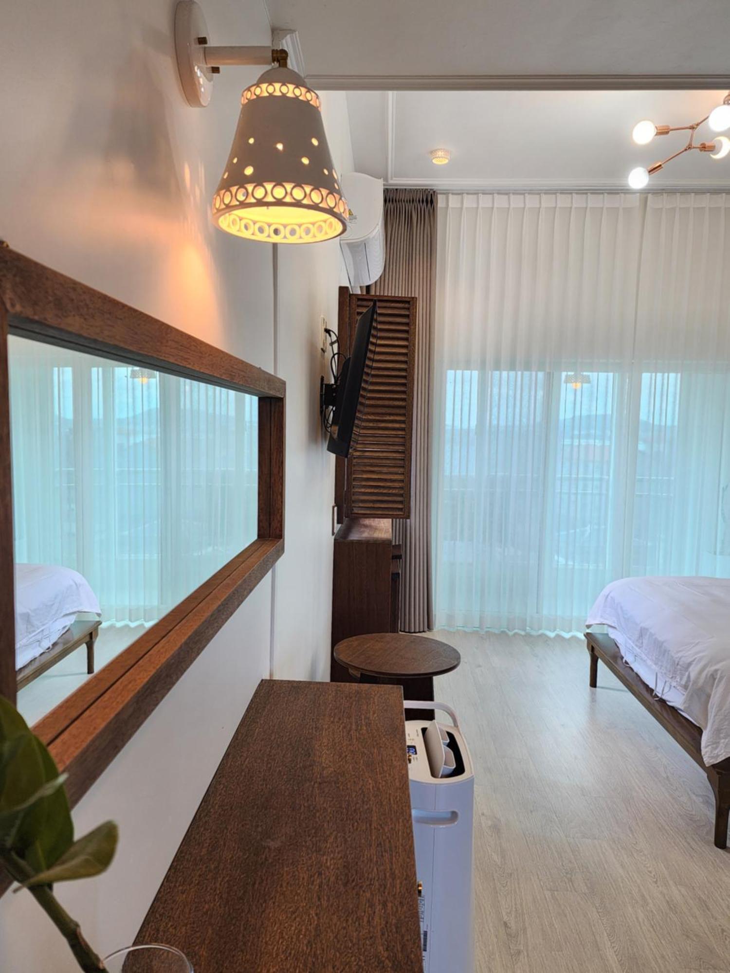 Preun Jeju Pension Seogwipo Bagian luar foto